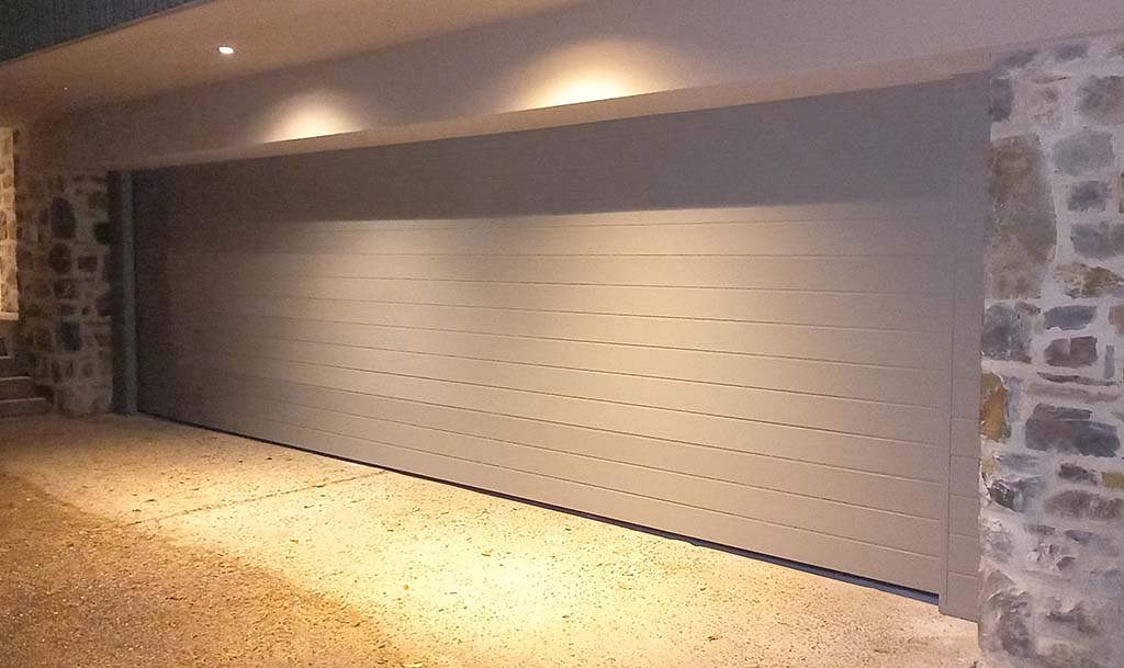Roll-up Garage Door